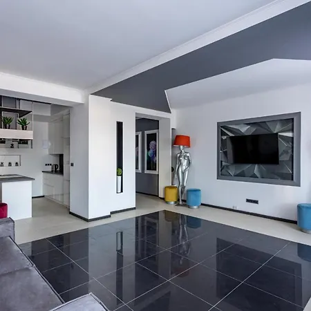 Апартаменты LUXURY APARTMENTS IN THE CITY Апартаменты Минск