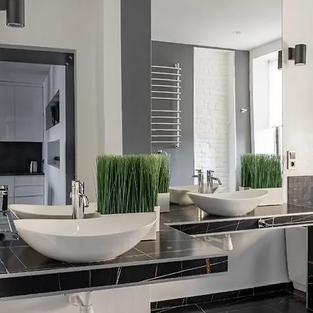 Апартаменты Апартаменты LUXURY APARTMENTS IN THE CITY