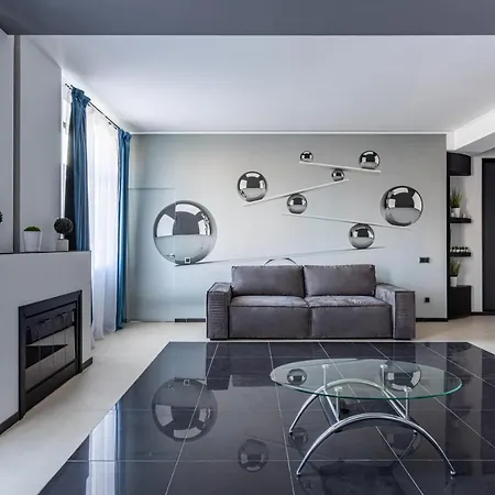 Апартаменты Апартаменты LUXURY APARTMENTS IN THE CITY Минск